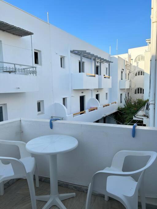 Fotini'S Apartment Naxos City Bagian luar foto