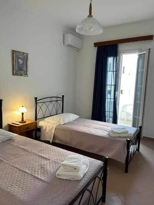 Fotini'S Apartment Naxos City Bagian luar foto
