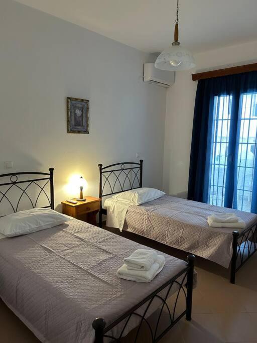 Fotini'S Apartment Naxos City Bagian luar foto
